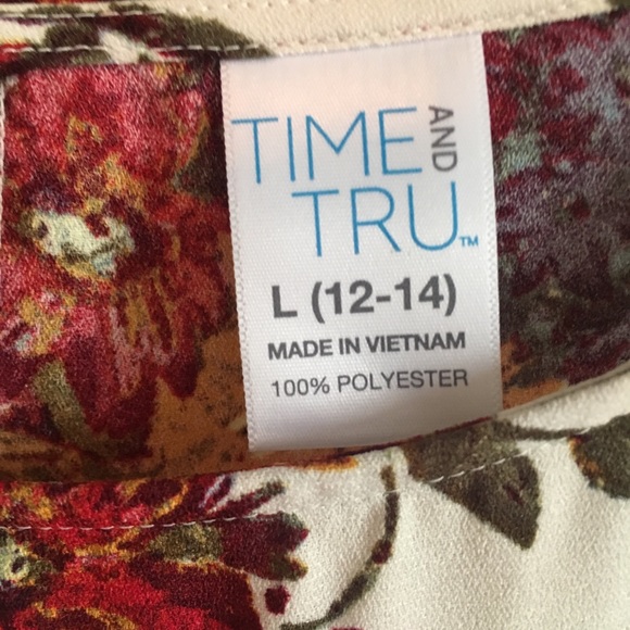 Ruffle Sleeve Floral Shirt Size L. - Picture 4 of 5